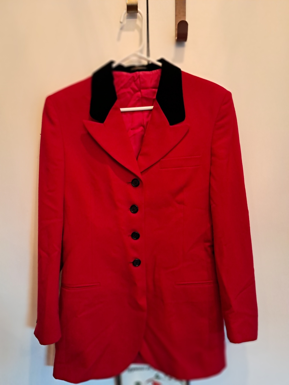 Source Unknown Red Blazer with Black Collar